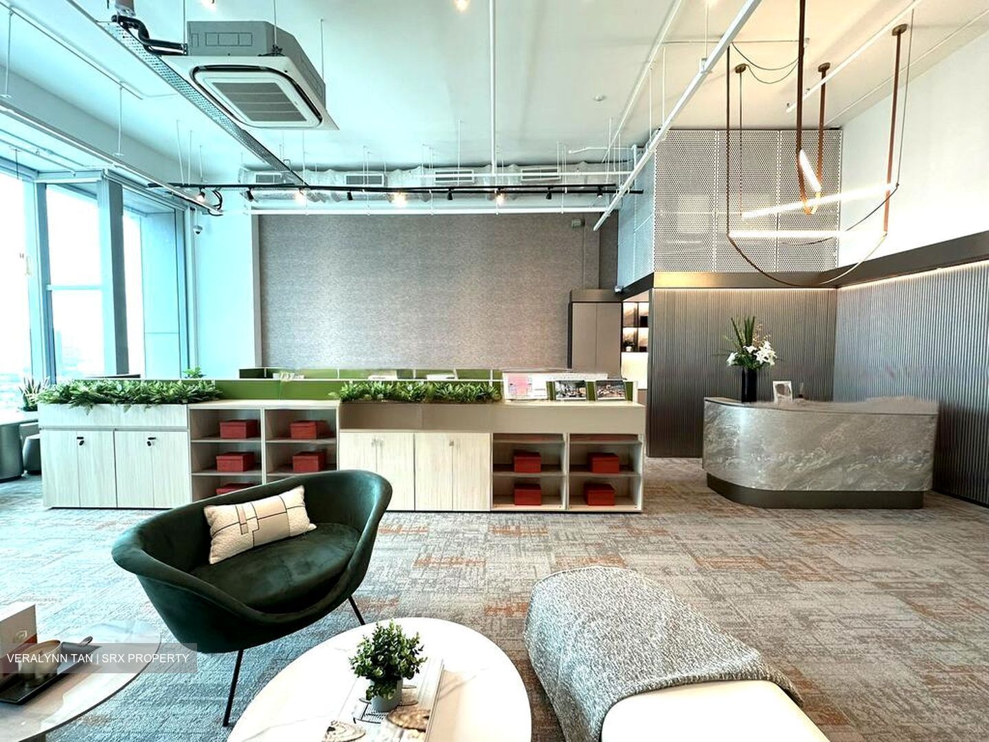 Arc 380 (D8), Office #451310401